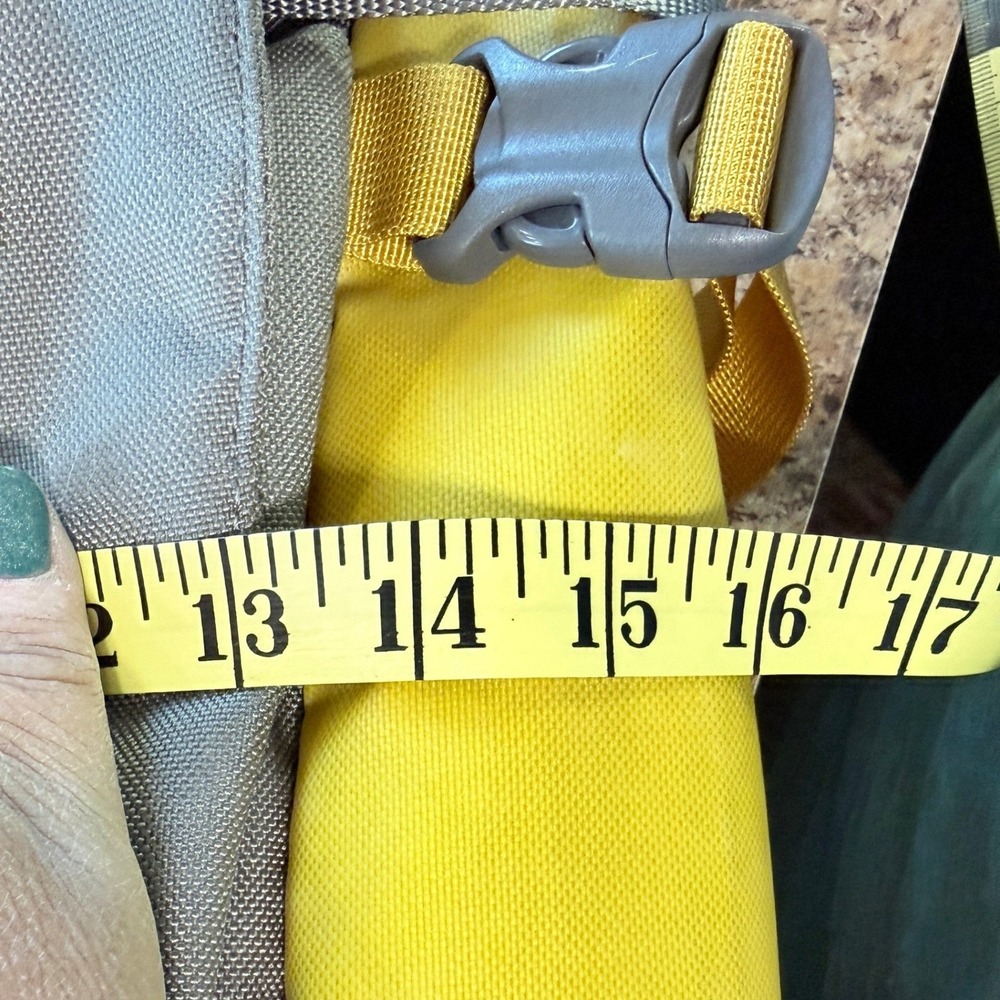 Mystery Ranch Street Zen Backpack Yellow Grey Hiking Commuter Daypack 25L - Picture 14 of 15
